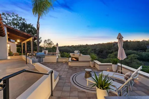 $4,695,000 | 528 Flores De Oro, Rancho Santa Fe, CA 92067