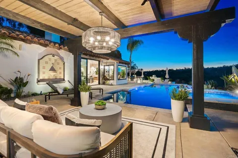 $4,695,000 | 528 Flores De Oro, Rancho Santa Fe, CA 92067