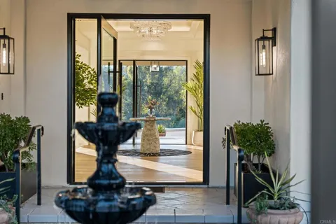 $4,695,000 | 528 Flores De Oro, Rancho Santa Fe, CA 92067