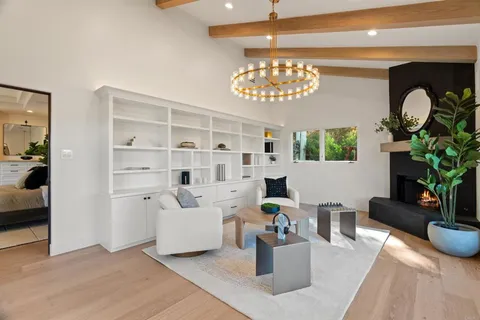 $4,695,000 | 528 Flores De Oro, Rancho Santa Fe, CA 92067