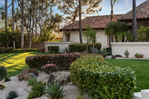 $4,695,000 | 528 Flores De Oro, Rancho Santa Fe, CA 92067