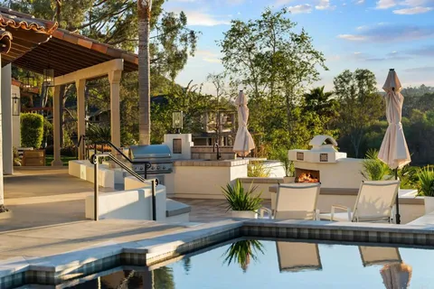 $4,695,000 | 528 Flores De Oro, Rancho Santa Fe, CA 92067