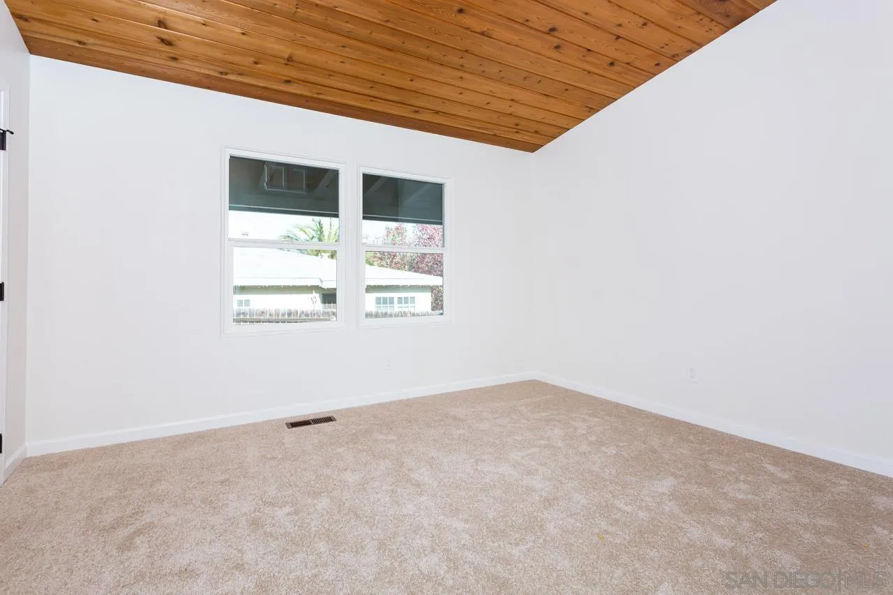2610 Glebe Road Lemon Grove, CA 91945 - Photo 28 of 31 an empty room with windows