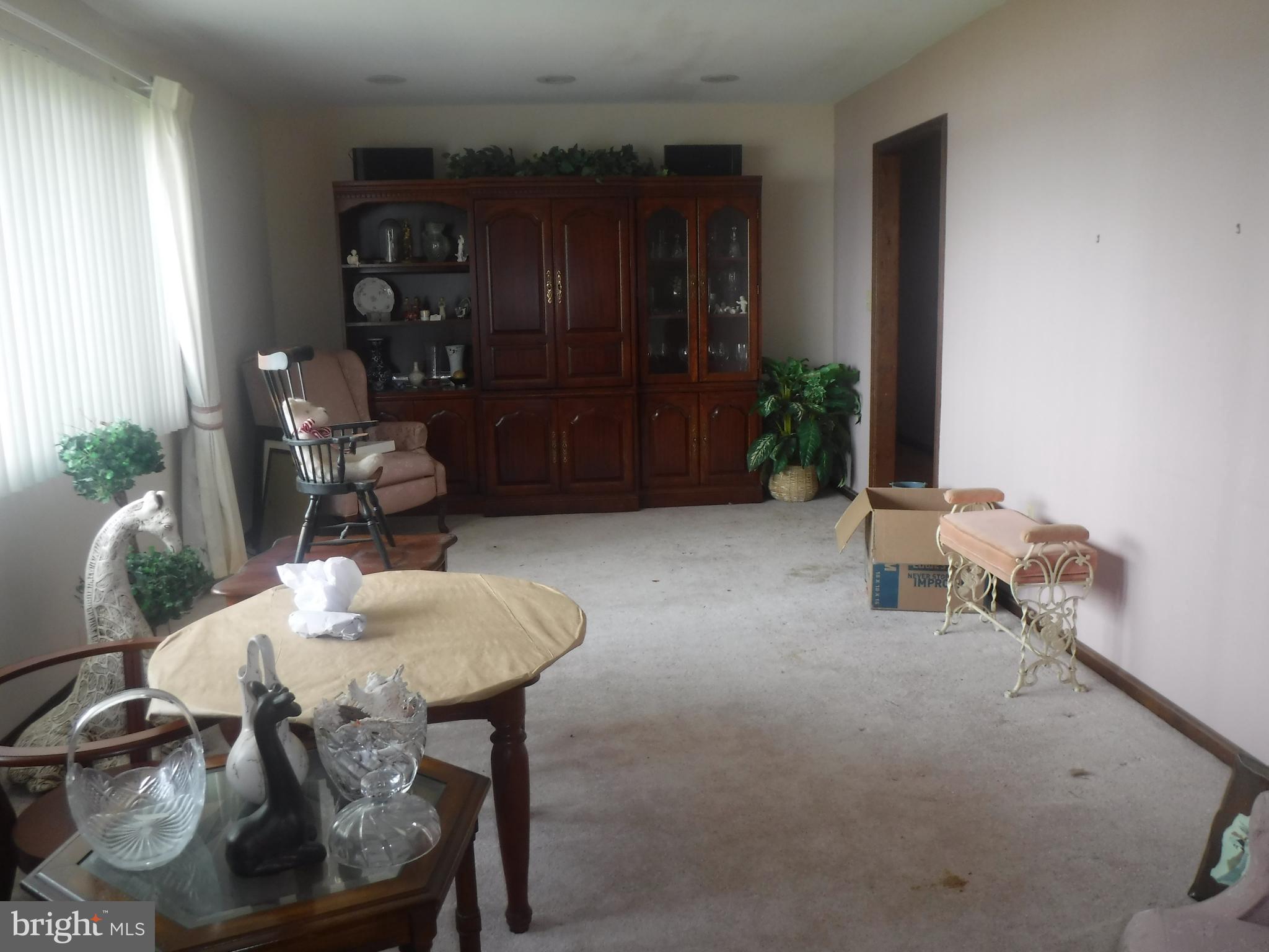 5438 Cassons Neck Road Cambridge, MD 21613 - Photo 18 of 27 living room