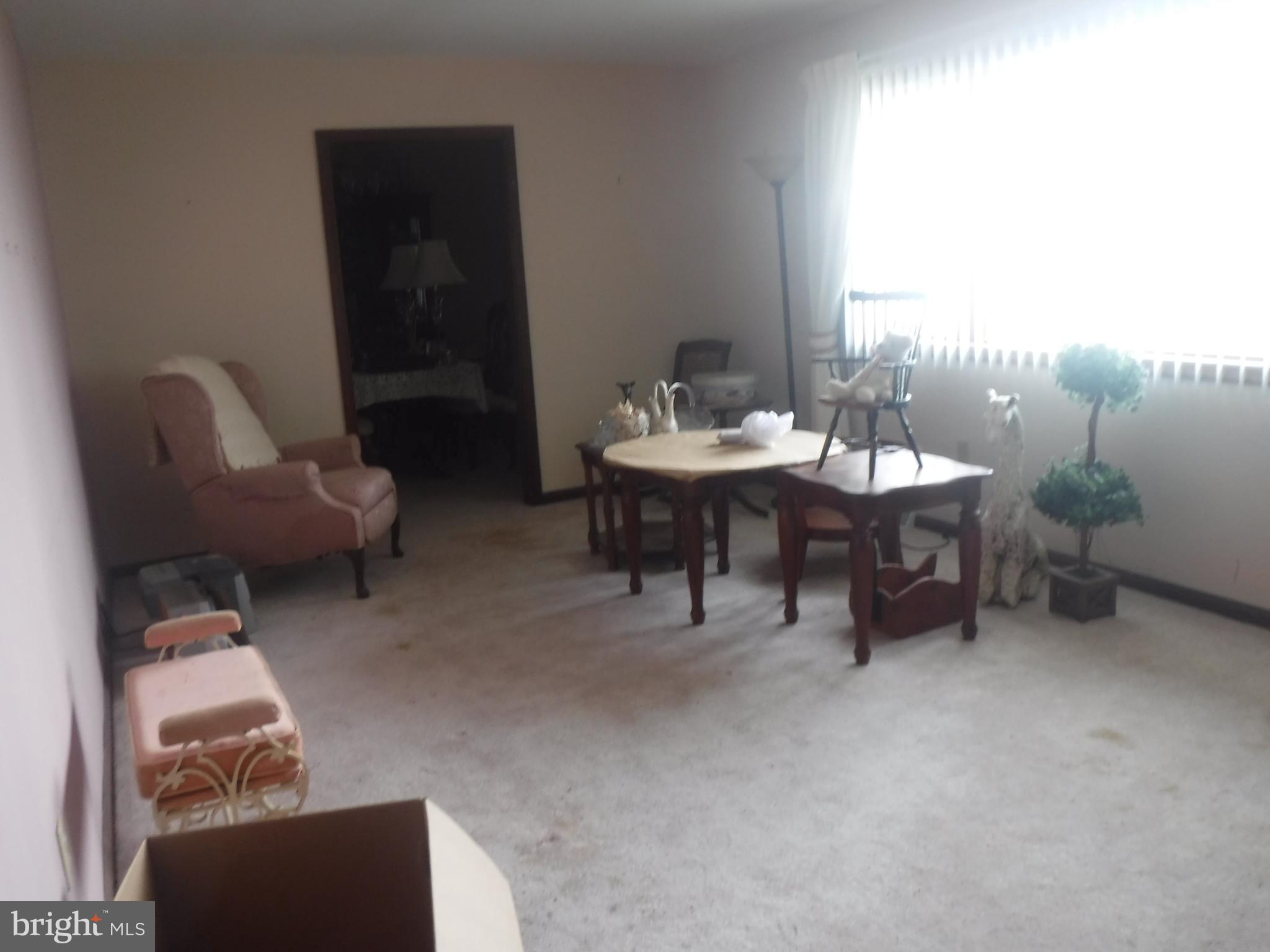 5438 Cassons Neck Road Cambridge, MD 21613 - Photo 19 of 27 living room