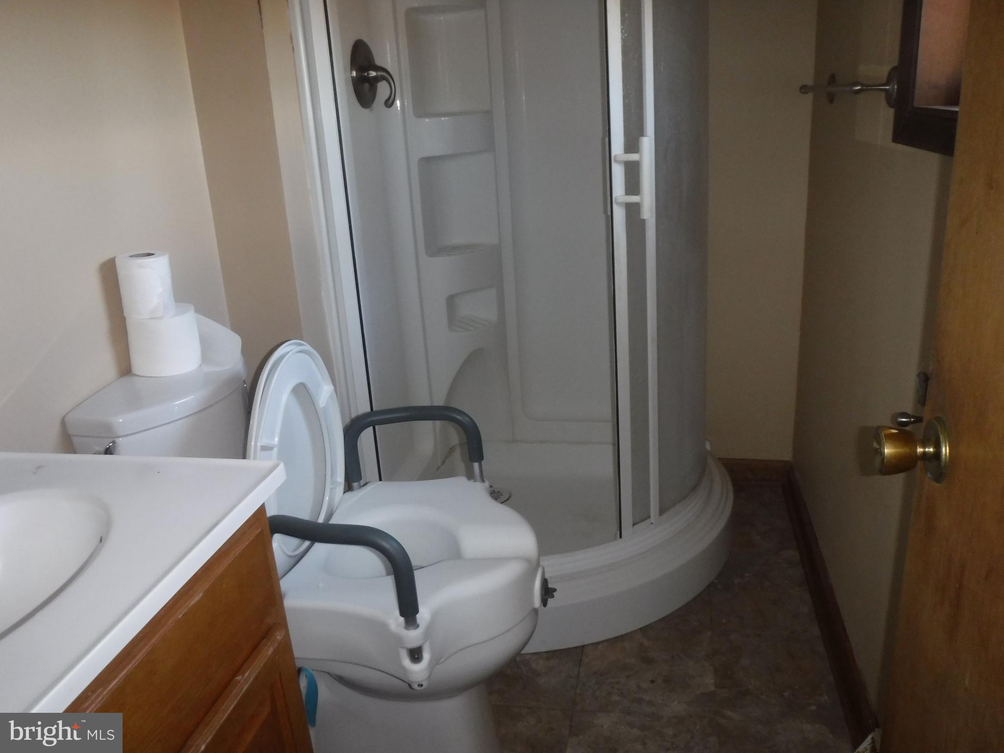 5438 Cassons Neck Road Cambridge, MD 21613 - Photo 25 of 27 master bath
