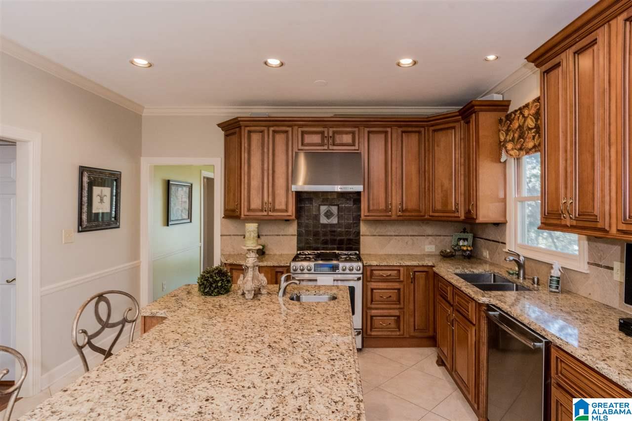 1034 Independence Court Alabaster, AL 35007 - Photo 8 of 45