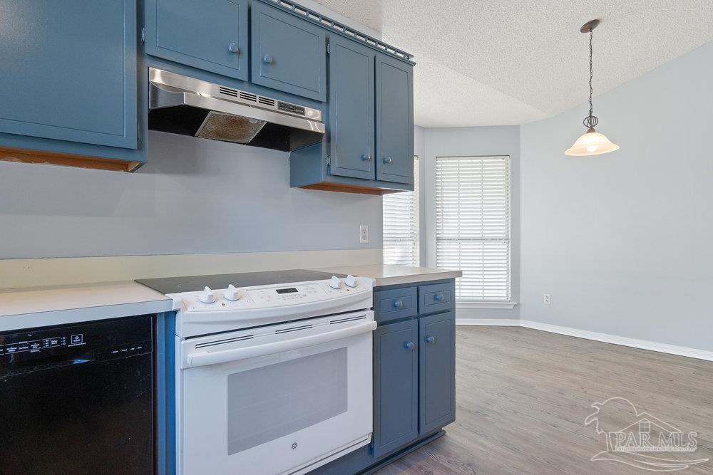 8536 Misty Ridge Lane Navarre, FL 32566 - Photo 12 of 24 Gallery Image 12