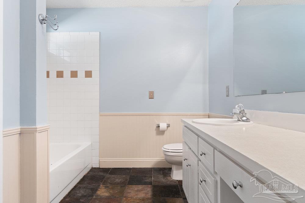 8536 Misty Ridge Lane Navarre, FL 32566 - Photo 15 of 24 Gallery Image 15