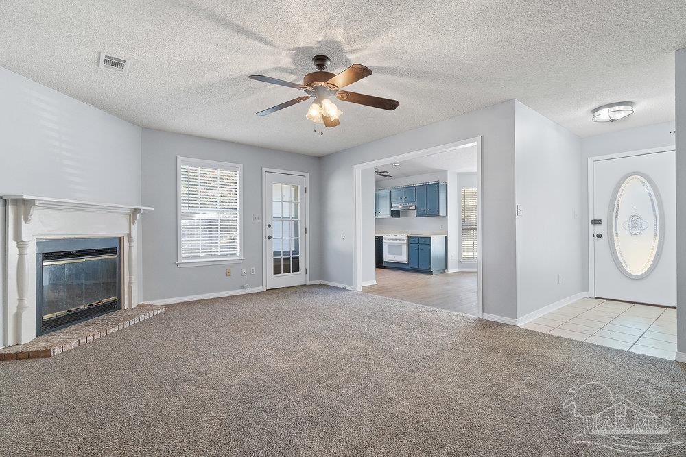 8536 Misty Ridge Lane Navarre, FL 32566 - Photo 5 of 24 Gallery Image 5