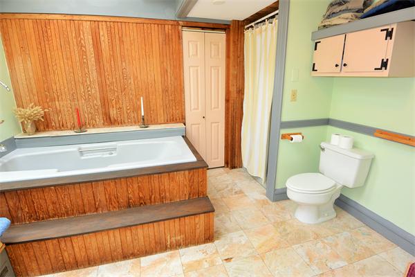336 Chace Street Clinton, MA 01510 - Photo 14 of 26