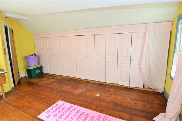 336 Chace Street Clinton, MA 01510 - Photo 17 of 26