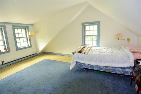 336 Chace Street Clinton, MA 01510 - Photo 19 of 26
