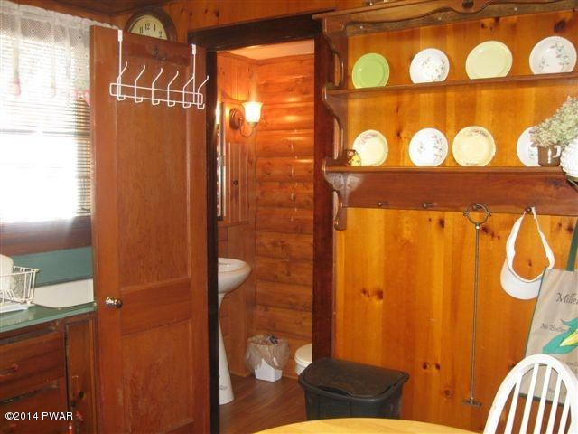 165 Shore Road Tafton, PA 18464 - Photo 10 of 20
