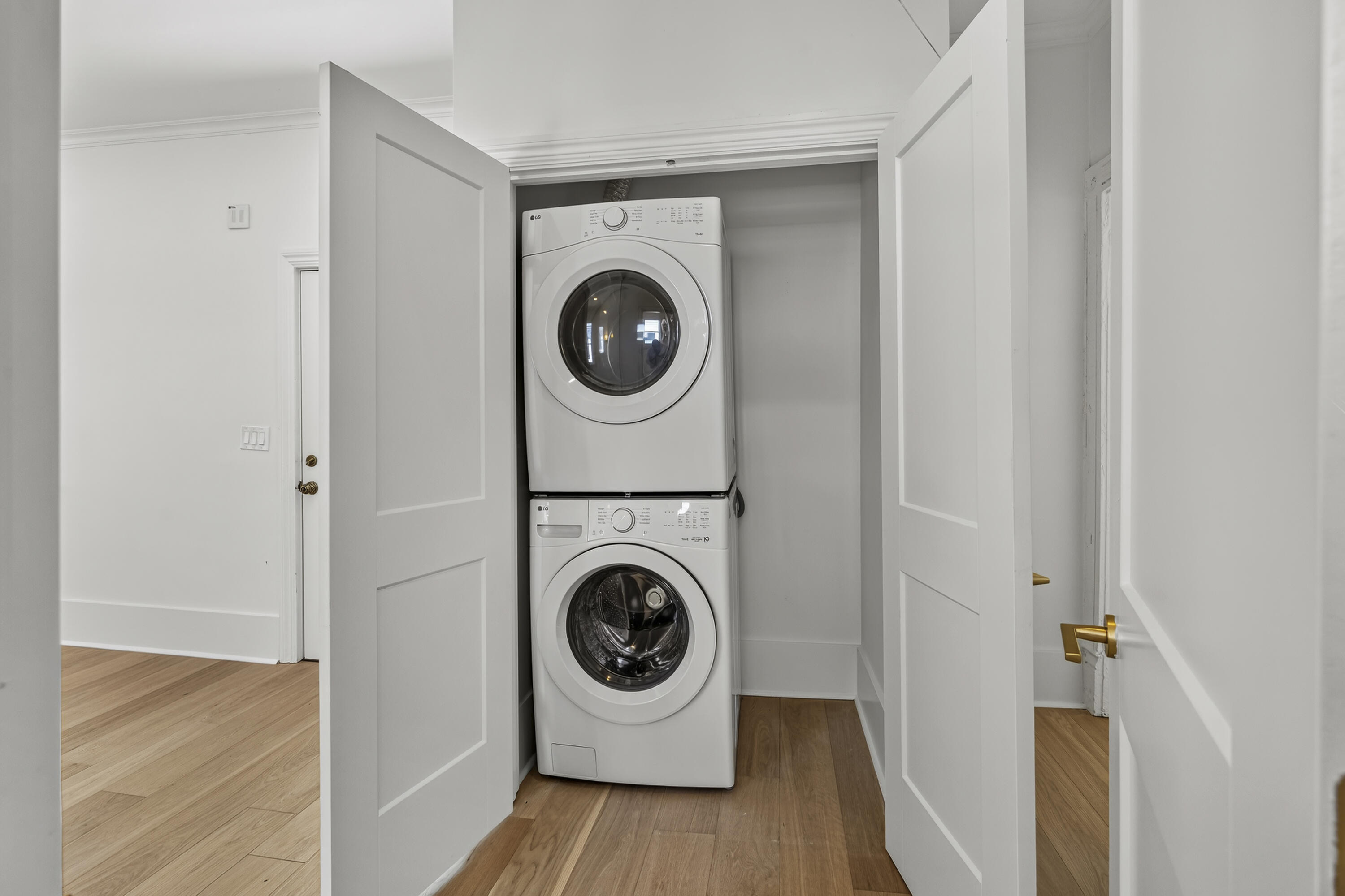 563 Rutledge Avenue, Unit A & B Charleston, SC 29403 - Photo 38 of 54 Unit B - laundry room