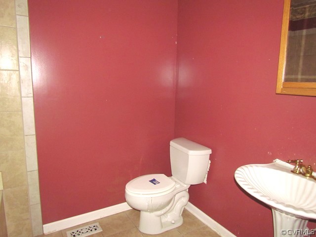 7017 West Quaker Road Disputanta, VA 23842 - Photo 11 of 22 Gallery Image 11