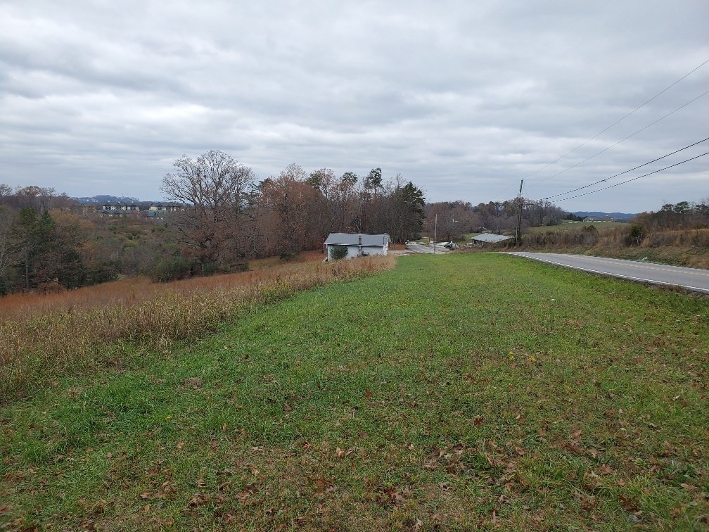 15901604 Ridge Road Sevierville, TN 37862 - Photo 20 of 21 Gallery Image 20