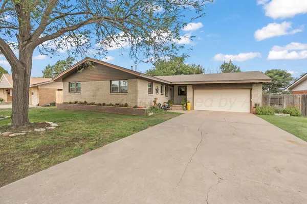 $240,000 | 406 Foster Lane, Canyon, TX 79015