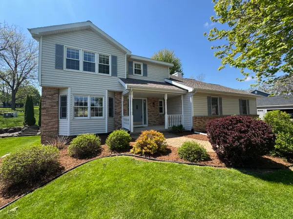 $615,000 | 829 Foxfield Rd., Oregon, WI 53575