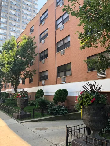 $1,200 | 1025 West Hollywood Avenue, Unit 218, Chicago, IL 60660