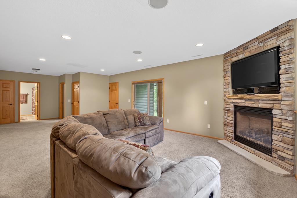 2823 Dunlap Lane Southeast Rochester, MN 55904 - Photo 28 of 48