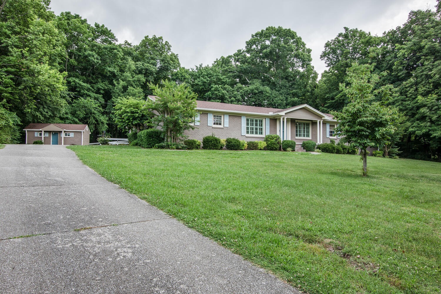 6616 Burkitt Road Antioch, TN 37013 - Photo 2 of 39 Gallery Image 2