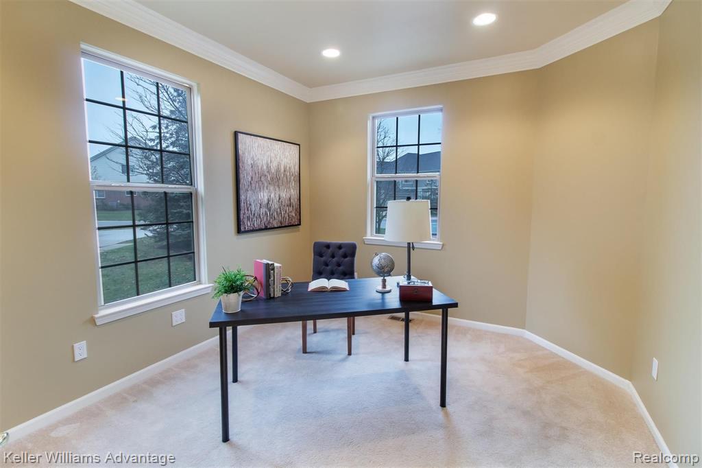 3694 Windingbrook Circle Rochester Hills, MI 48309 - Photo 10 of 44