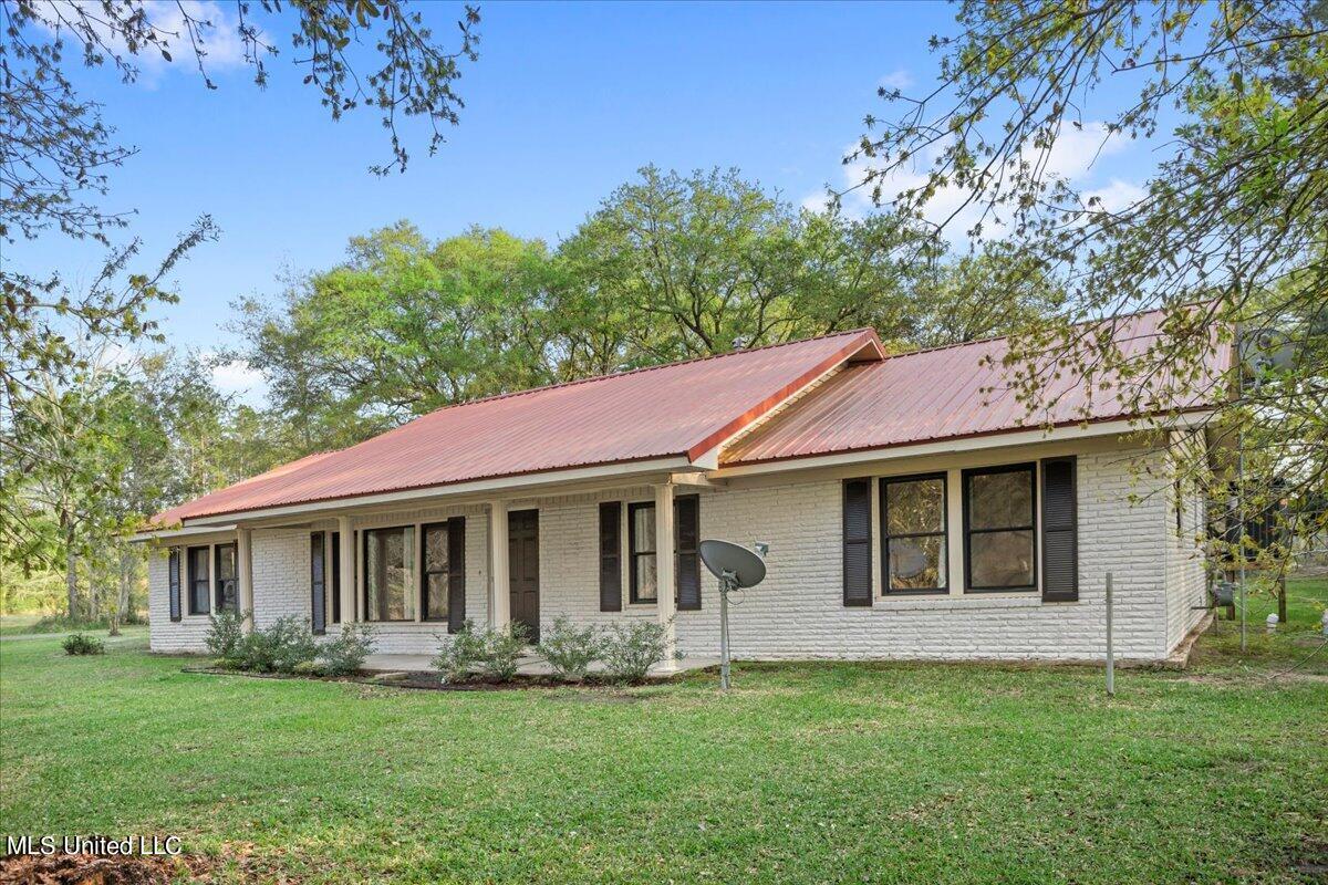 3600 Roberts Road Moss Point, MS 39562 - Photo 1 of 36 Front Exterior