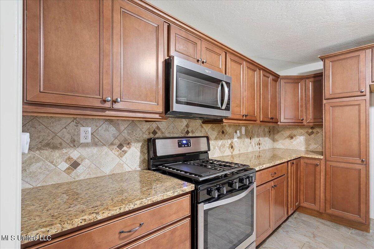 3600 Roberts Road Moss Point, MS 39562 - Photo 15 of 36 13-Kitchen