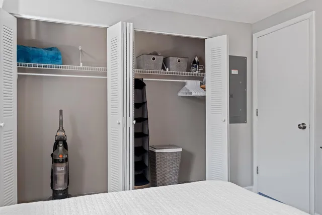 $2,550 | 201 Cocheco Court, Unit 201, Dover, NH 03820