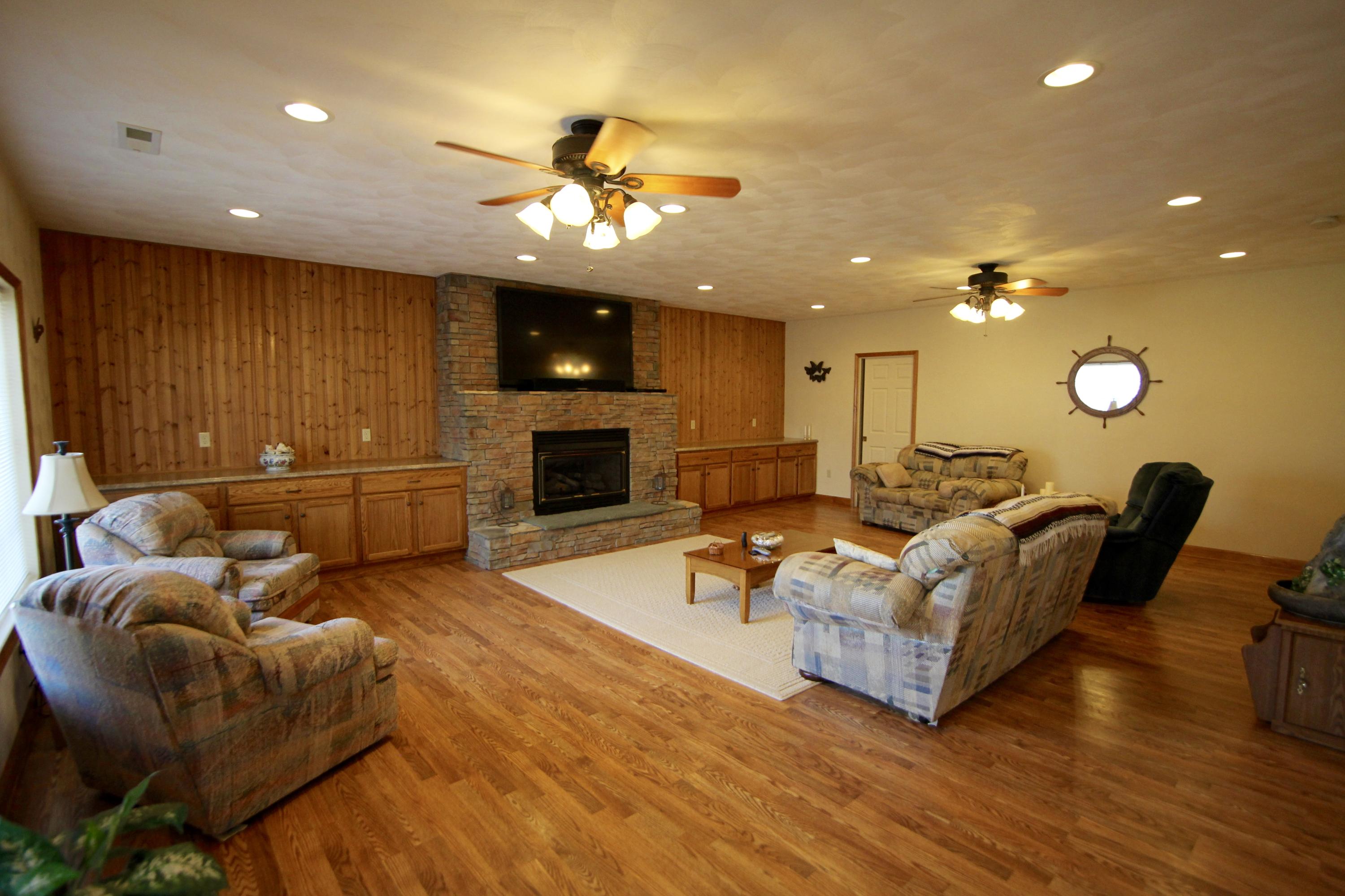 290 Carroll Road Hardy, VA 24101 - Photo 27 of 47 Family Room