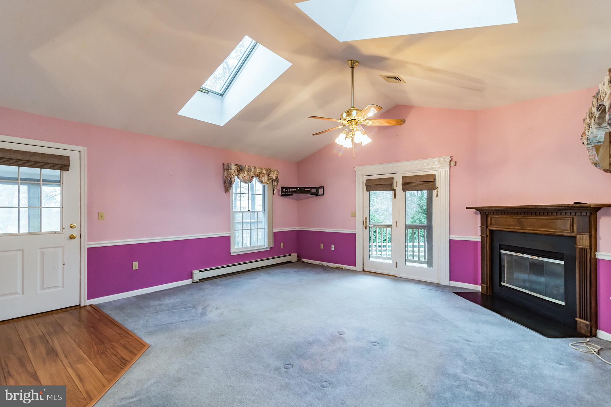 34 Glenview Road Phoenixville, PA 19460 - Photo 12 of 31 Family Room