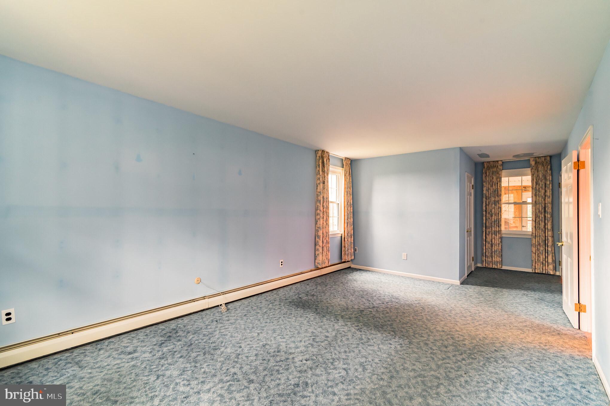 34 Glenview Road Phoenixville, PA 19460 - Photo 16 of 31 Master Bedroom