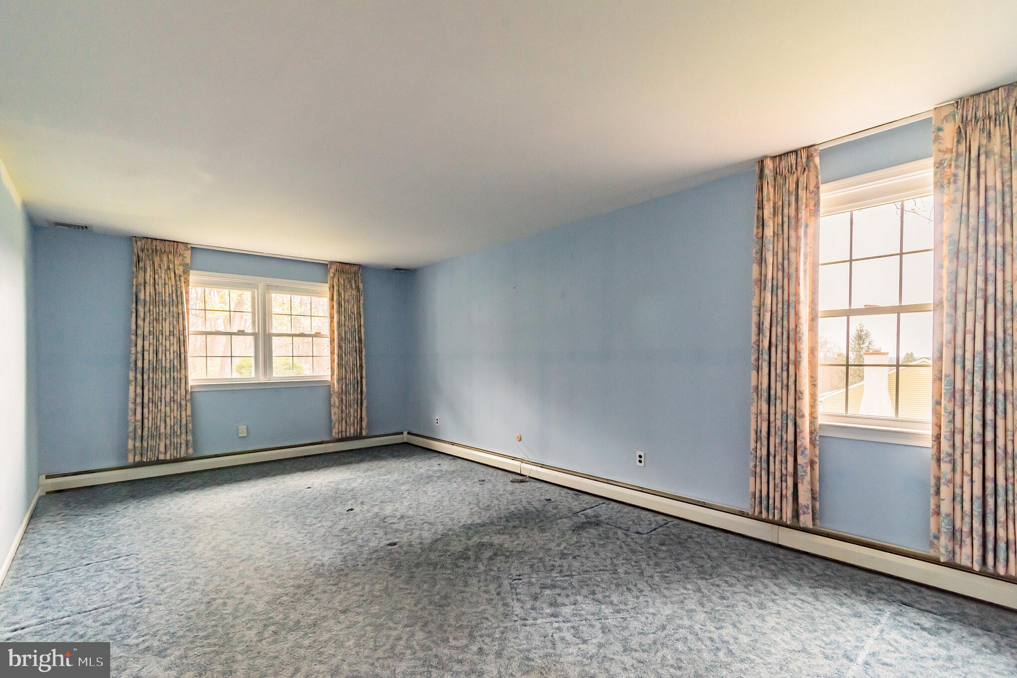 34 Glenview Road Phoenixville, PA 19460 - Photo 17 of 31 Master Bedroom