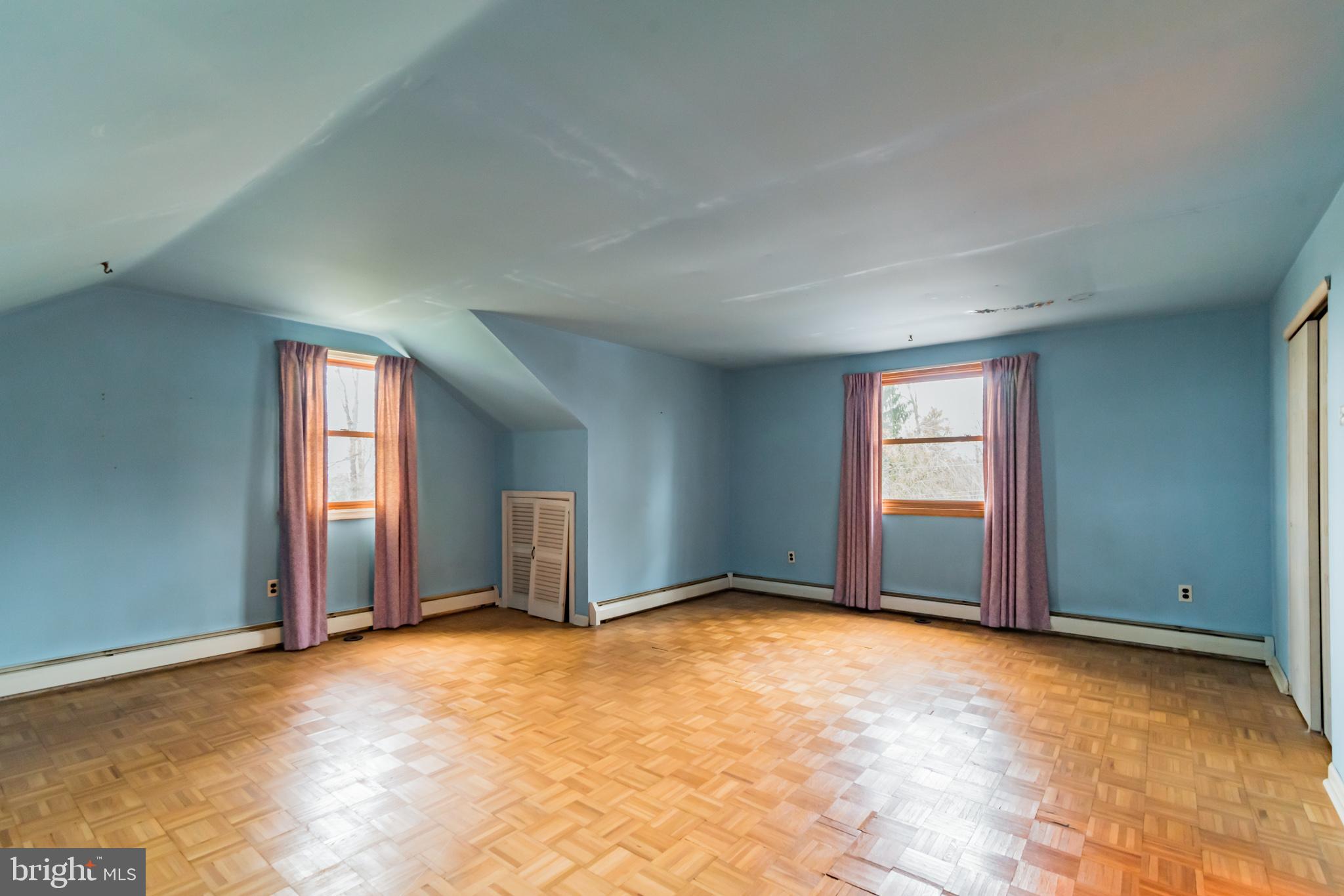 34 Glenview Road Phoenixville, PA 19460 - Photo 20 of 31 Bedroom 3