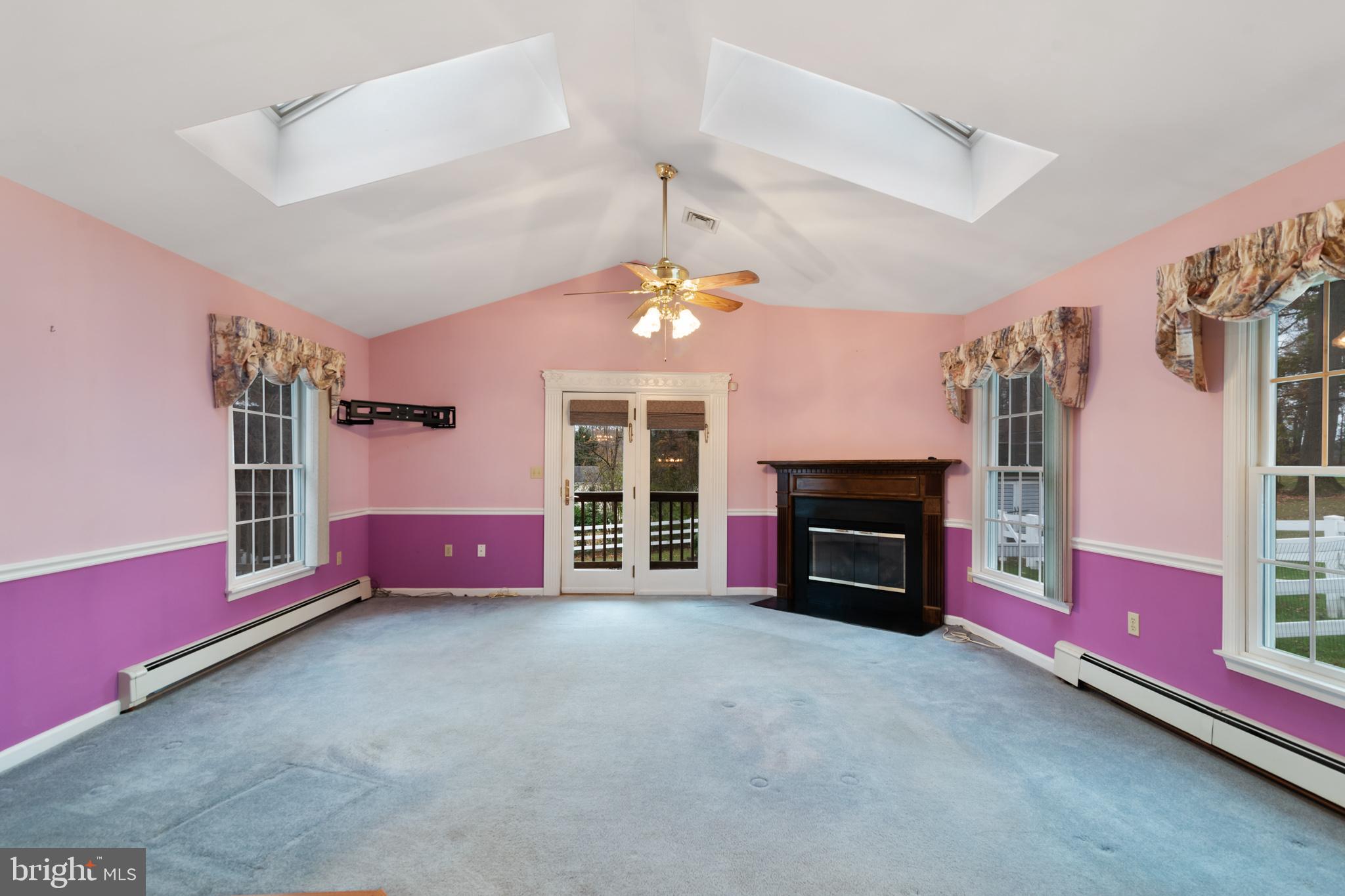34 Glenview Road Phoenixville, PA 19460 - Photo 10 of 31 Family Room