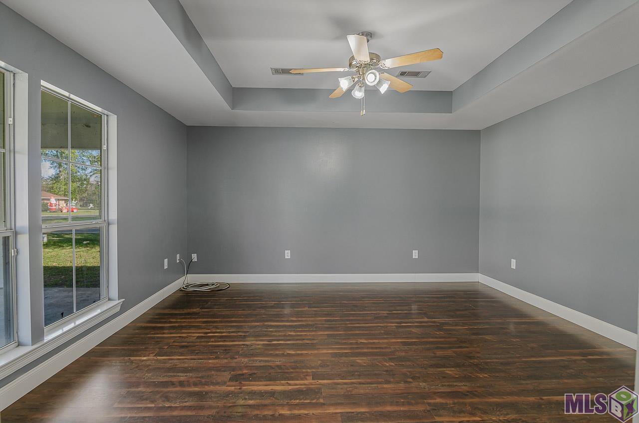 40189 Barbara Road Prairieville, LA 70769 - Photo 5 of 12 Gallery Image 5