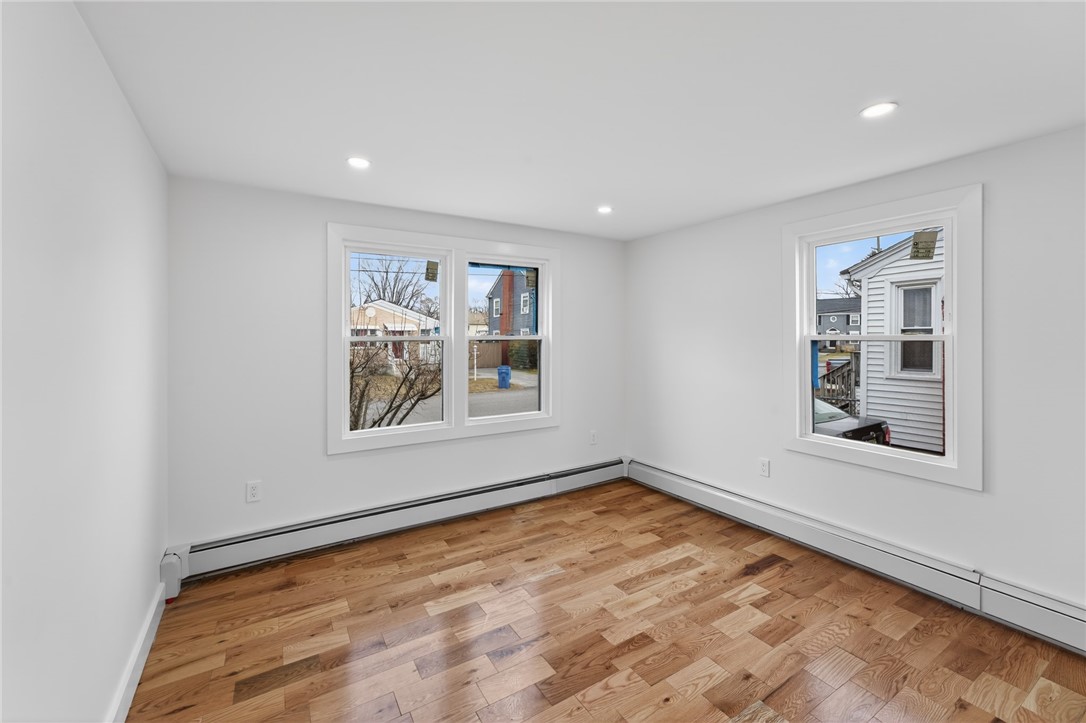 326 Beckwith Street Cranston, RI 02910 - Photo 12 of 29