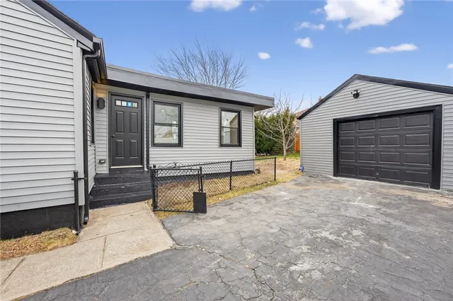 $399,900 | 326 Beckwith Street, Cranston, RI 02910