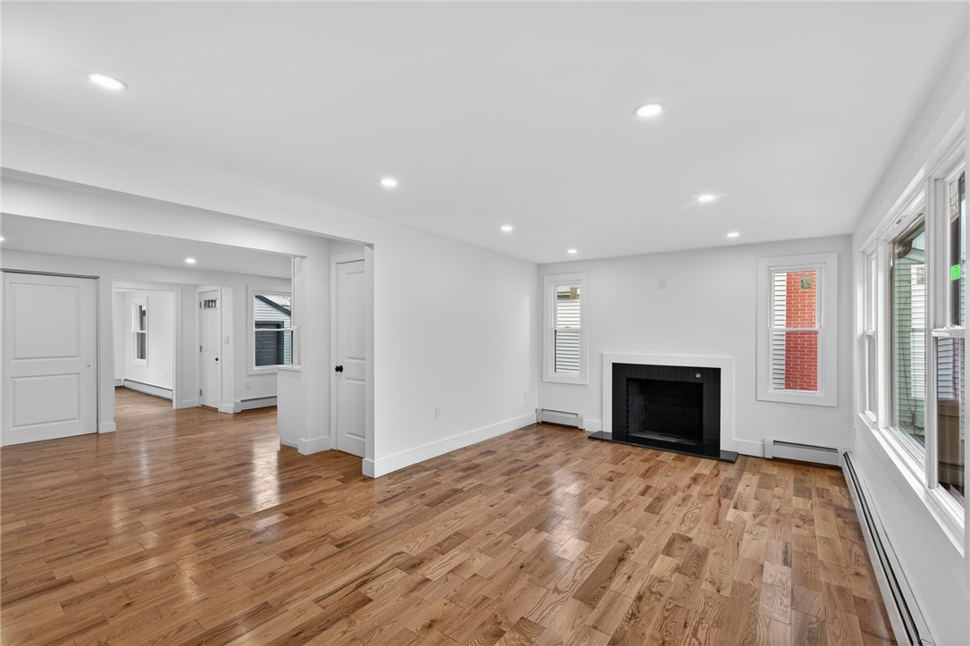 326 Beckwith Street Cranston, RI 02910 - Photo 9 of 29