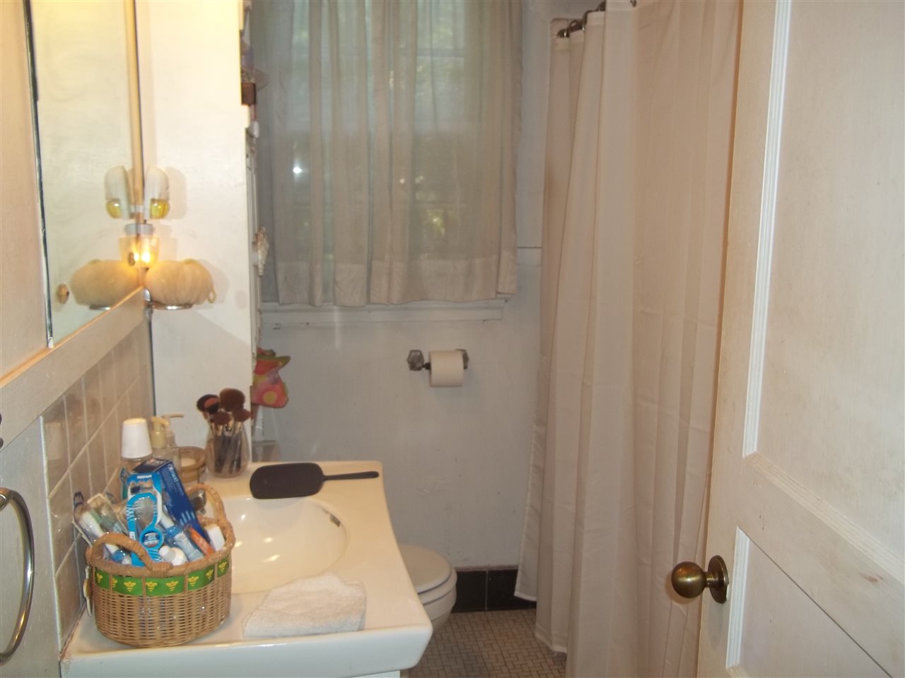 3753 Friar Tuck Road Memphis, TN 38111 - Photo 9 of 11