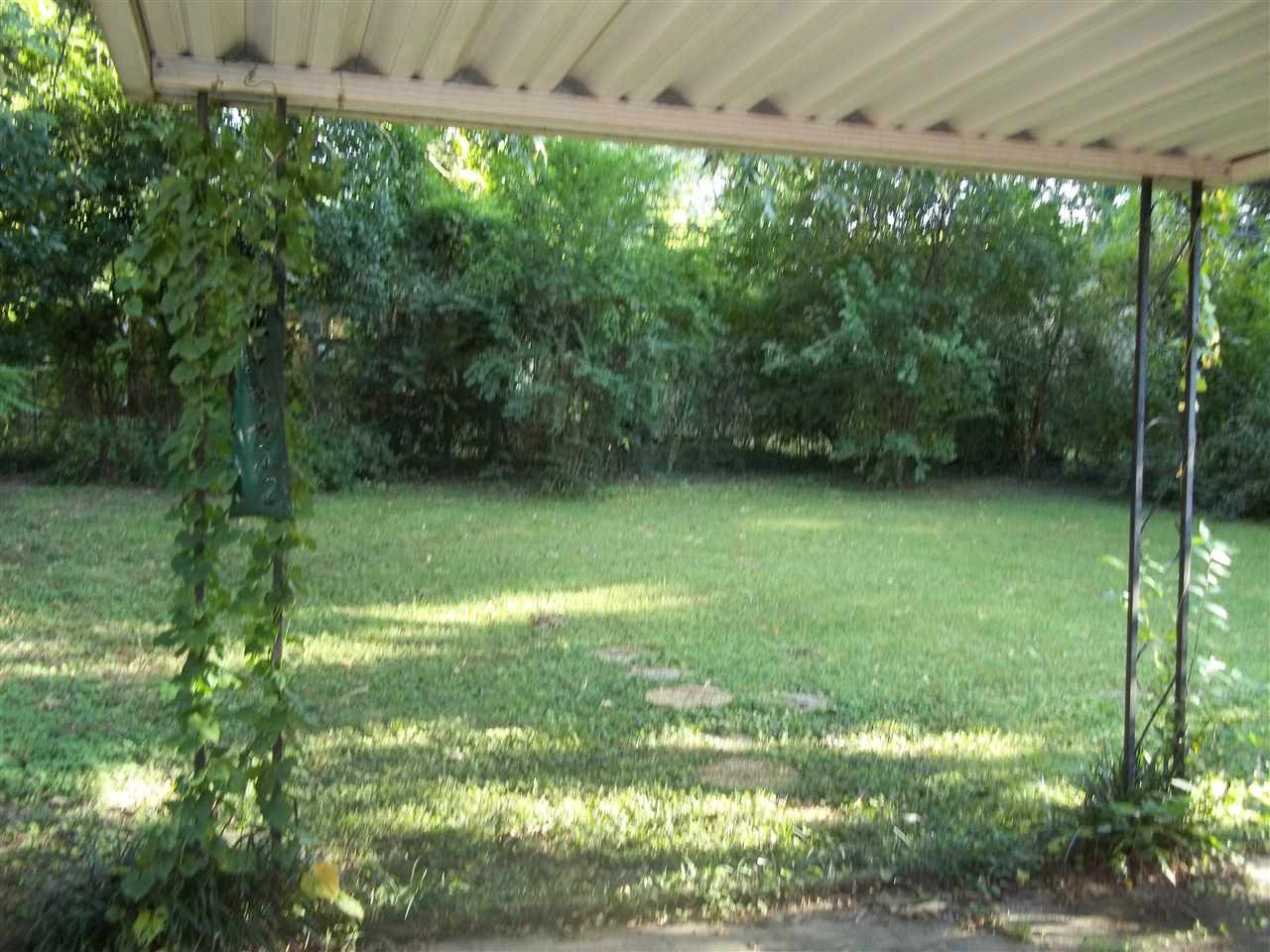 3753 Friar Tuck Road Memphis, TN 38111 - Photo 10 of 11