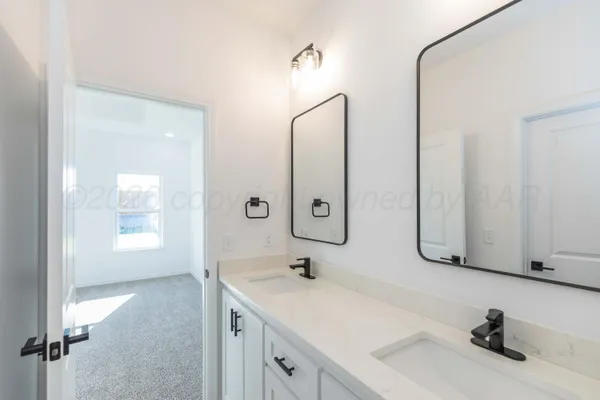 $305,000 | 528 Camelot Drive, Borger, TX 79007