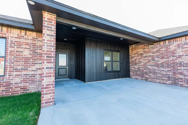 $305,000 | 528 Camelot Drive, Borger, TX 79007