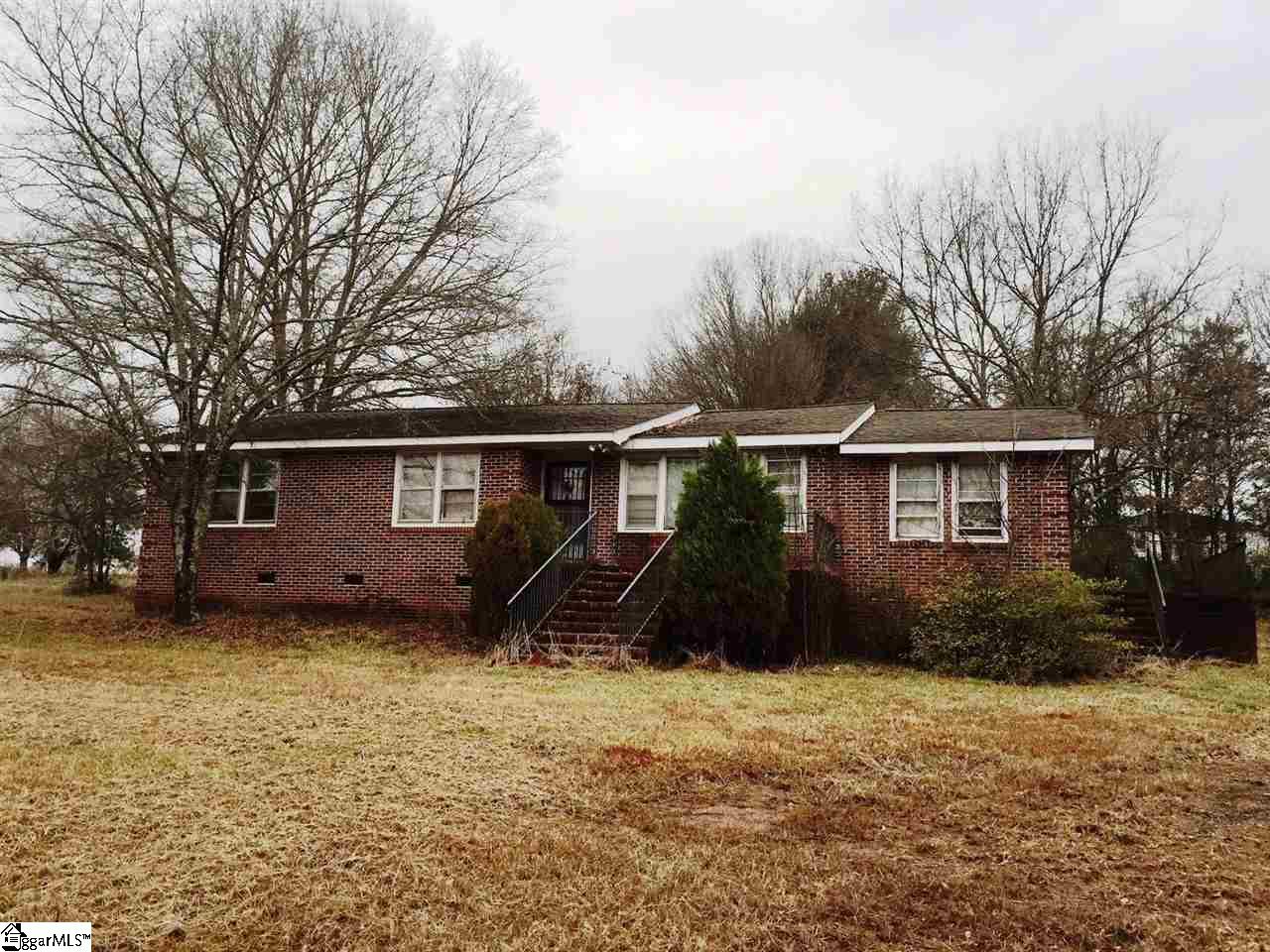 247 Hood Road Greenville, SC 29611 - Photo 2 of 12 Gallery Image 2