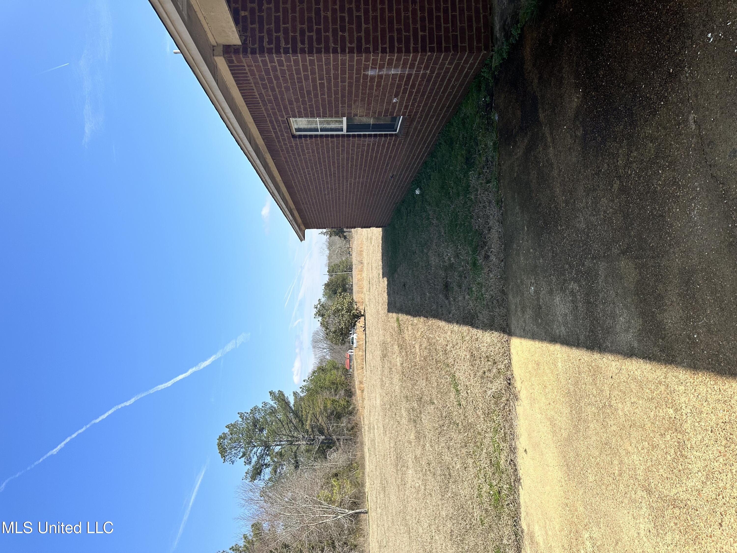 308 Lester Road Holly Springs, MS 38635 - Photo 1 of 9 front