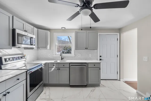 $399,900 | 33 Stonybrook Road, Ledyard, CT 06335