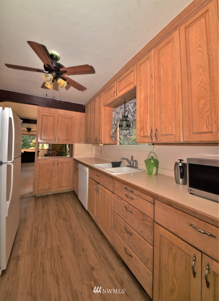 1305 Morgan Road Northwest Bremerton, WA 98312 - Photo 16 of 34 Gallery Image 16