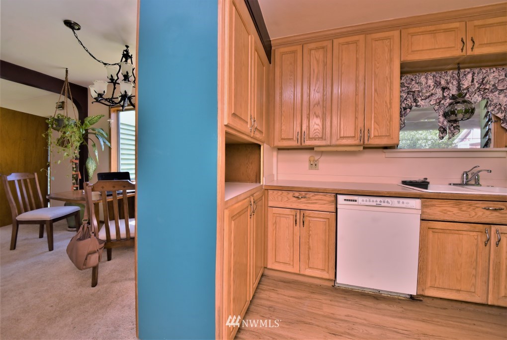 1305 Morgan Road Northwest Bremerton, WA 98312 - Photo 17 of 34 Gallery Image 17