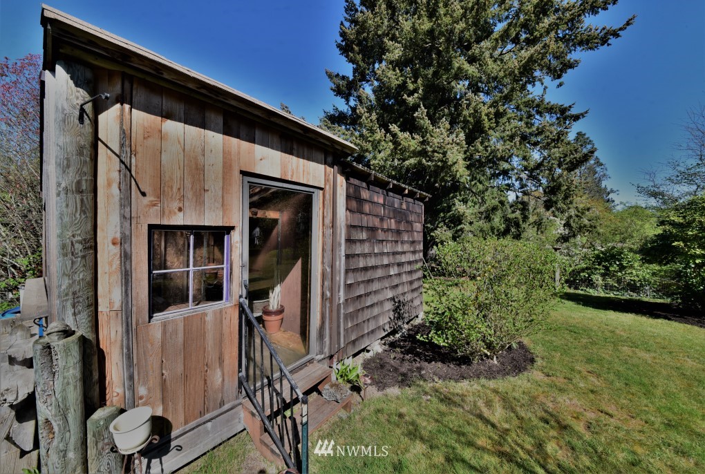1305 Morgan Road Northwest Bremerton, WA 98312 - Photo 8 of 34 Gallery Image 8